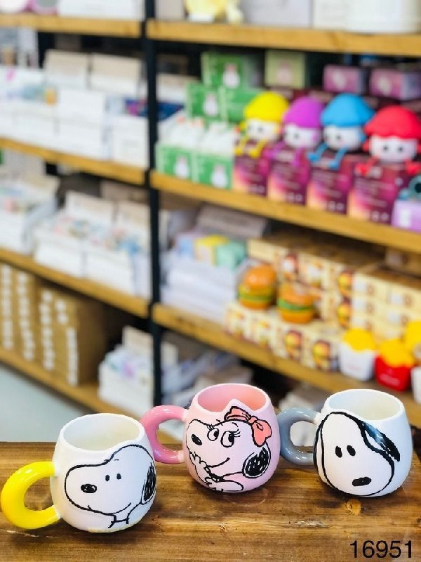 عمده فروشی قاسمی۸۸ صالح آباد: ✨ نام کالا : ماگ snoopy دسته پهن ⚙️ کدکالا : 16951🏭 ساخت 🇨🇳📦 تعداد در کارتن :36💵قیمت :660/000👩💻ثبت سفارشات وصدور فاکتور