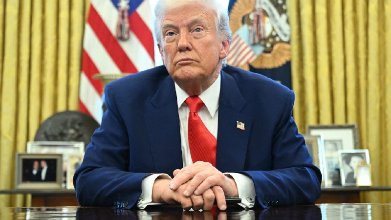 Trump Says ‘I Don’t Know’ When Asked if He Has to ‘Uphold the Constitution’