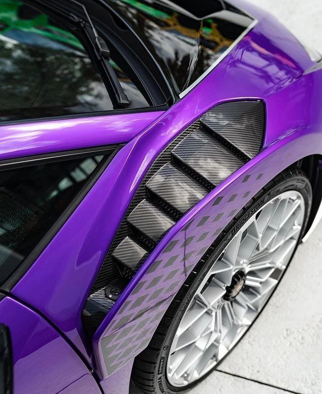 Lamborghini Huracán STO 8