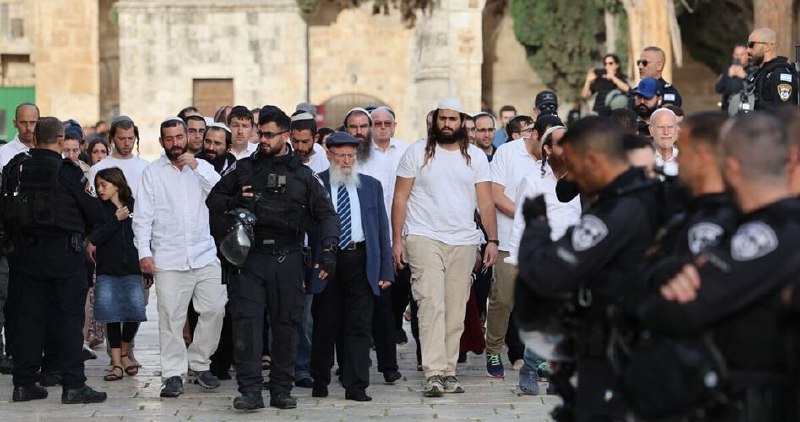🔸Hamas: The attack on Al-Aqsa Mosque is a violation of the identity of this place in Jerusalem