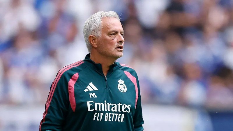 رئال مادرید | Real Madrid: 🤩توماس رونسرو درباره اولین ترکیب مورینیو:🔻مورینیو کار رو پیچیده نمیکنه و از همون روز اول، سه مهاجم فوقالعادهاش رو به