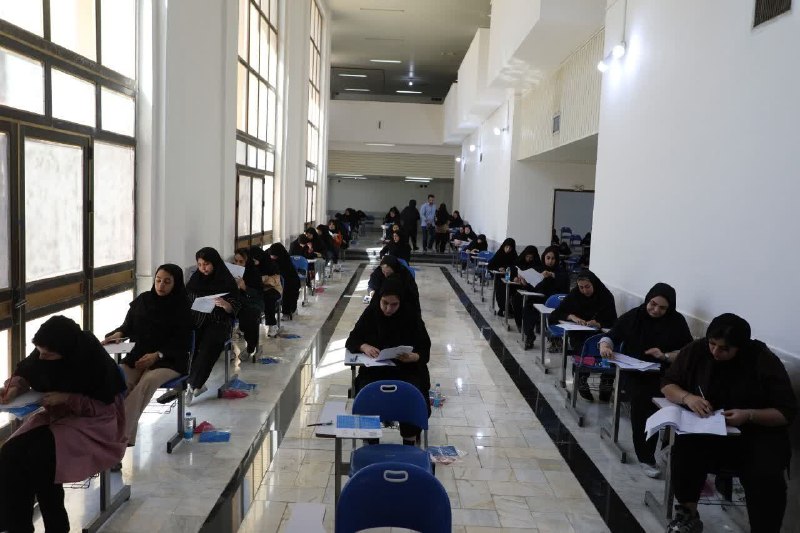 کانال عصر مرکزی: 🔴🔴🔴 حدود ۱۷ هزار داوطلب استان مرکزی در کنکور ۱۴۰۵ شرکت کردند/ رشته تجربی با ۷۴۴۱ نفر، پرمتقاضی‌ترین گروه آزمایشی بود👤خدا