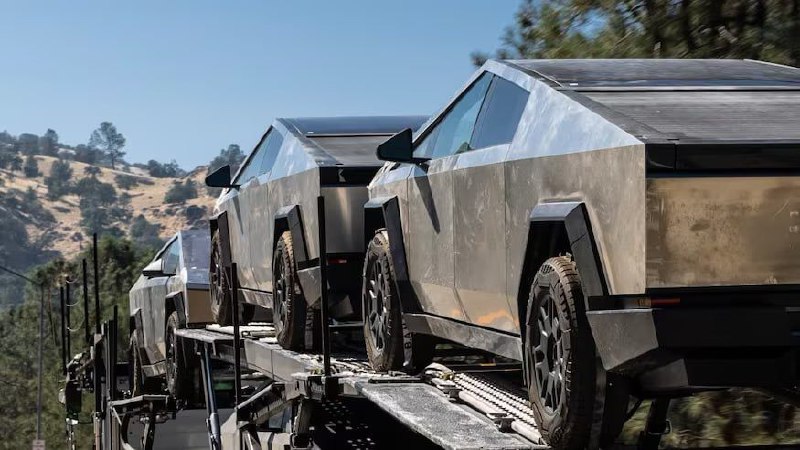 Водители Tesla Cybertruck впервые узнали о существовании металлических вкраплени