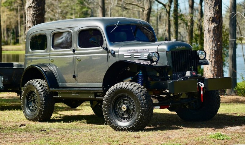 Dodge 40-х годов превратили в 700-сильный внедорожный монстр за $500 000