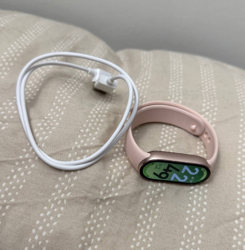 Xiaomi Smart Band 10 (Mi Band 10) в хорошем состоянии. Экран без царапин, работает корректно, батар — фото 1