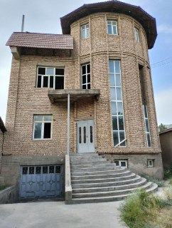 Никитина продаётся дом коробка 5-соток 7-комнат!!!