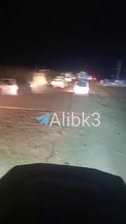 סצינות של בריחה של כוחות פרו-סעודים ממחוז אל-ח'וחה בחוף המערבי.