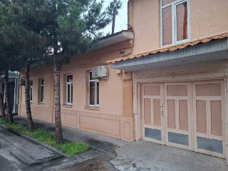 Ховли Камолон масжид ёнида 3 сотих сотилади