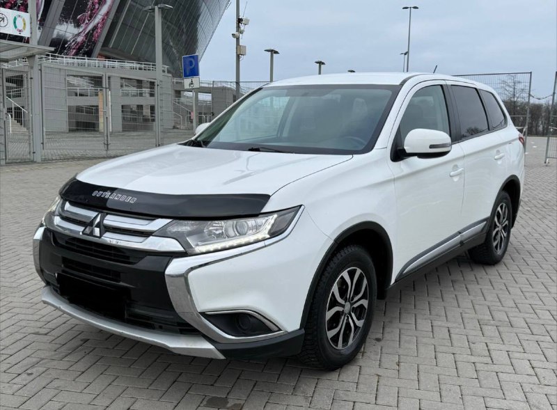 Продам mitsubishi outlander 2.0 бензин год выпуска 2016 состояние идеальное. полный привод рабочий б... - фотография