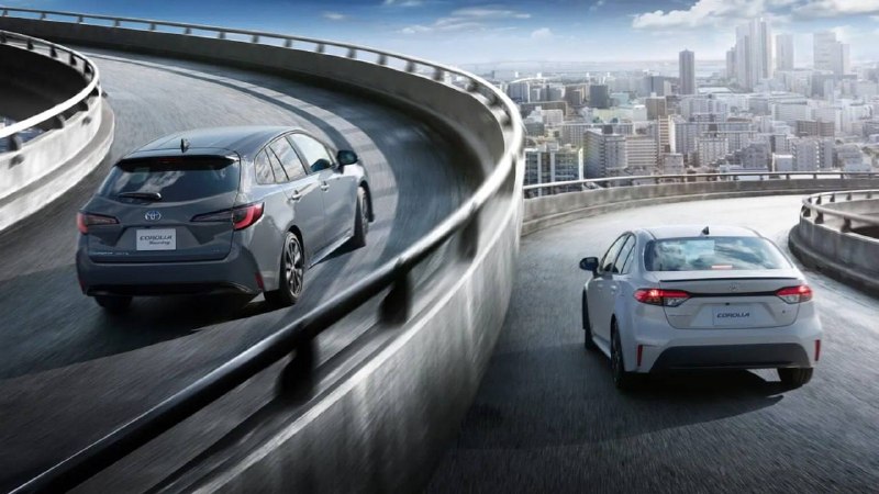 Toyota показала юбилейную Corolla в честь 60-летия модели — это самая спортивная версия в истории. 4