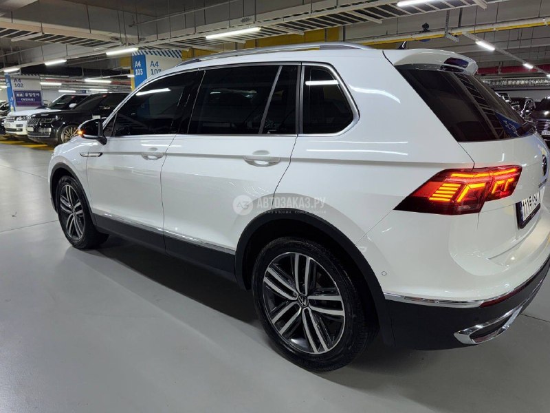 Volkswagen Tiguan 2022 фото 3