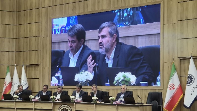 آخرین خبر کرمان: حکمی که سارق معتاد را مسئول یک کارگاه کرد🔹دادستان کرمان: چند برادر به من مراجعه کردند که همه آنها دارای مهارت بودند، یکی