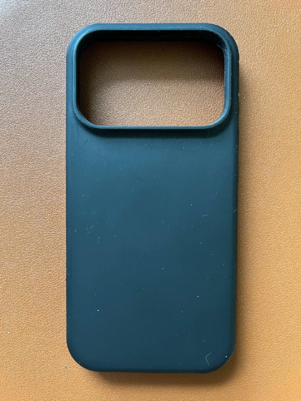 Чехол на iPhone 17 Pro — фото 1