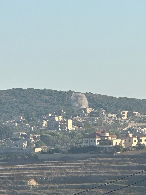 Urgent: Artillery bombardment of the occupation of the town of Hadda, South Lebanon.