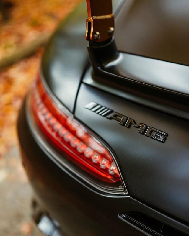 Mercedes Benz 4
