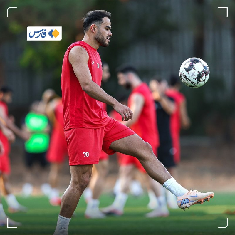 خبرگزاری فارس ✔: شوک به پرسپولیس در آستانۀ دربی⚽️ اورونوف در دیدار تدارکاتی امروز پرسپولیس مقابل امیدهای این باشگاه بار دیگر دچار مصدومیت