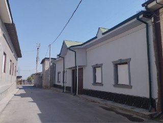 Uy sotiladi srochna