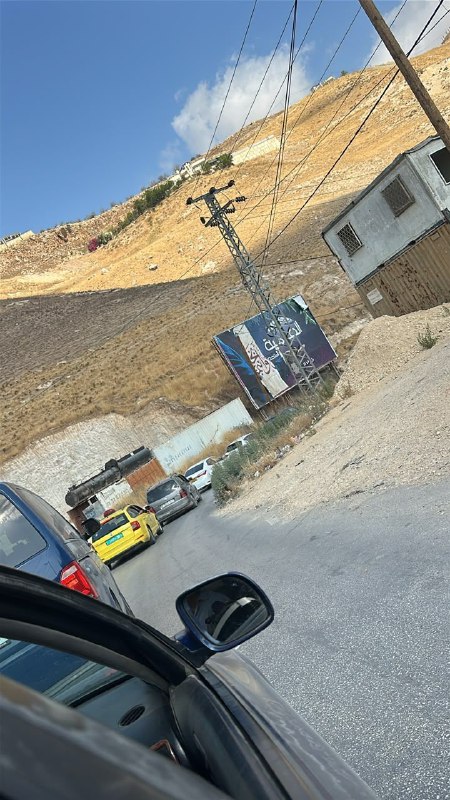 דחוף: סגירת דרך אל-סירפי, מזרחית לשכם, ובמקום מחסום של צבא הכיבוש.