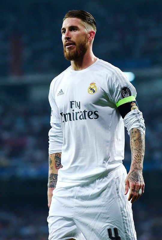رئال ‌مادرید توییت | Real Madrid Tweet: ⚪️برخی از مهاجمان نتوانستند به ۱۰۰ گل با پیراهن رئال مادرید برسن.⚪️ سرخیو راموس این کار را انجام داد و اون یک مدافع بود.