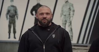 תוצרת דונבאס. פרק 3! היום אנחנו בדונייצק עם דמיטרי פלטן, מייסד המותג "Made Under Fire. "אנחנו מראים איך מיי…
