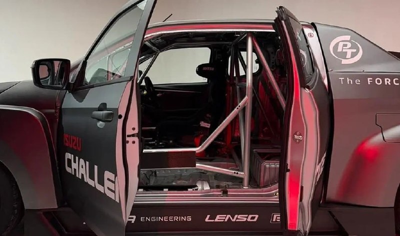 Isuzu D-Max превратили в гоночный пикап 3