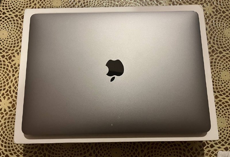 Продаю MacBook Pro M1-2020 с коробкой в идеальном состоянии 8/256 гб , — фото 1