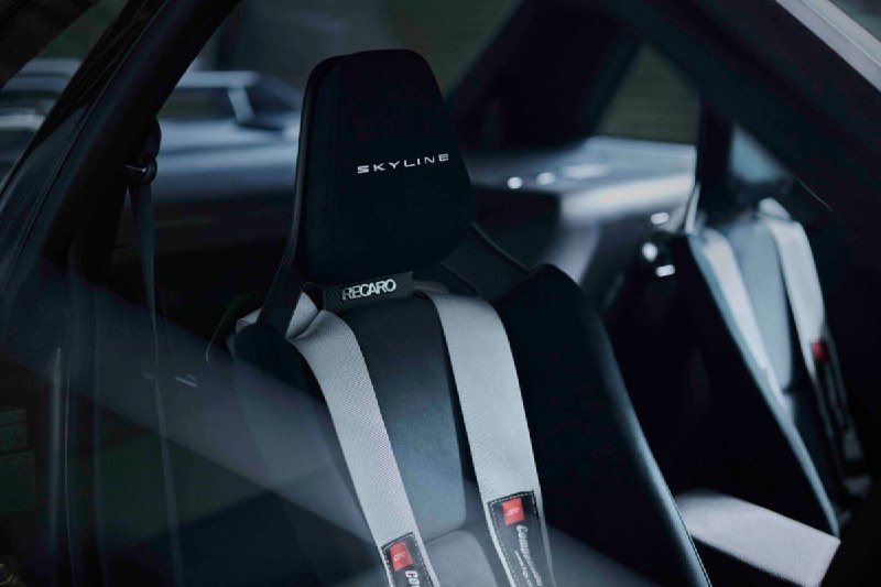 Nissan показал электрический Skyline GT-R поколения R32 4