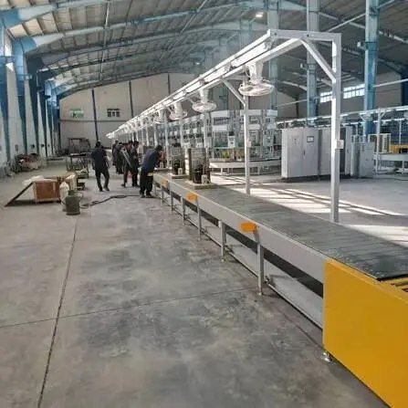 اتحاد سراسری کارگران و بازنشستگان ایران: تجمع کارگران شرکت «فنی مهندسی ارگ و پی چابهار»/ معوقات مزدی داریم/ حتی در غذا هم تبعیض قائل می‌شوند!کارگران شاغل درشرکت«