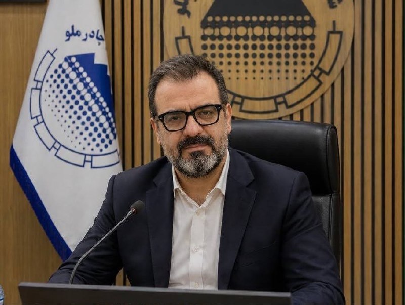 خبرگزاری فارس ✔: سیدین: روش ما مشخص است؛ فوتبال شرافتمندانهامیر سیدین، نماینده تامالاختیار مدیرعامل شرکت معدنی و صنعتی چادرملو در باشگاه