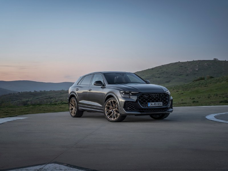 🚗💨 Пятничный хайп: Audi RS Q8 2027 уже в телескопах!Мы внимательно изучили пер