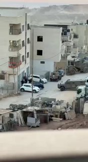 מהכיבוש המתמשך המסתער על מחנה קלנדיה, מצפון לירושלים הכבושה