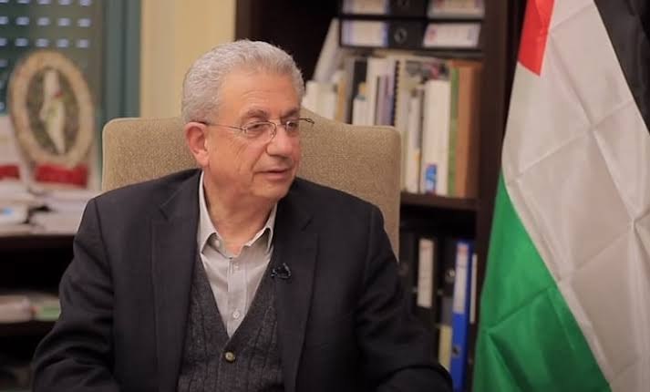 مرکز اطلاع‌رسانی فلسطین: 🤔برغوثی: کشتارها در غزه و حملات شهرک‌نشینان، تأییدی بر جنگ نسل‌کشی "اسرائیل" استمصطفی برغوثی، دبیرکل جنبش ابتکار ملی فلس