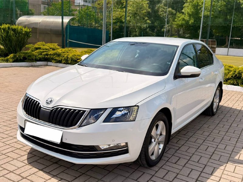 Skоda octavia а7 2018 года выпуска ноябрь месяц. ( мотор 1.4 турбо автомат) ✅ в очень хорошем соcтоя... - фотография