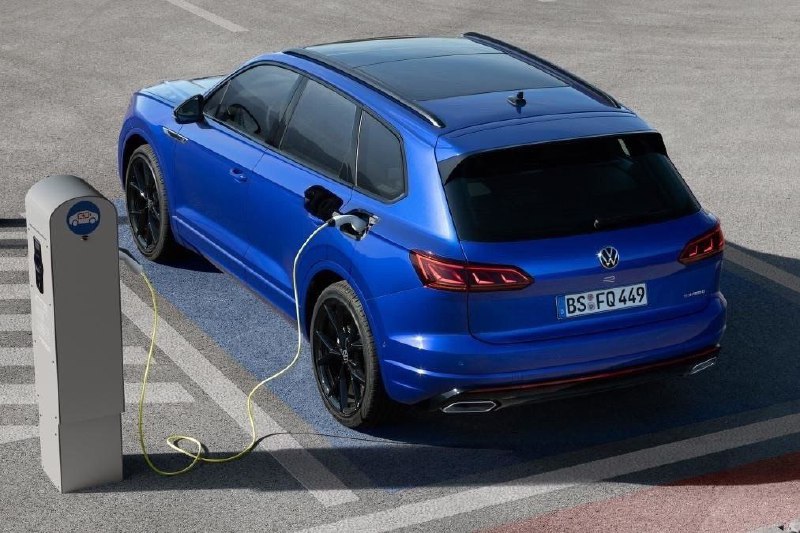 Volkswagen Touareg R 2
