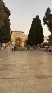 آلاف المصلين يؤمّون الأقصى لصلاة المغرب