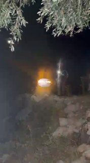 תיעוד של תקיפת מיליציות מתנחלים נגד משפחת נאיף אל-כעאבנה ליד הכפר א-טייבה ממזרח לרמאללה.