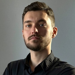 Логотип Roman Izotov