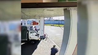 ה-FSB דיווח על הגיוס באמצעות "Daivnchik" והמעצר של 56 רוסים מ-12 עד 24 שנים עבור "אריסון וחבל", הודיע ה-FSB…