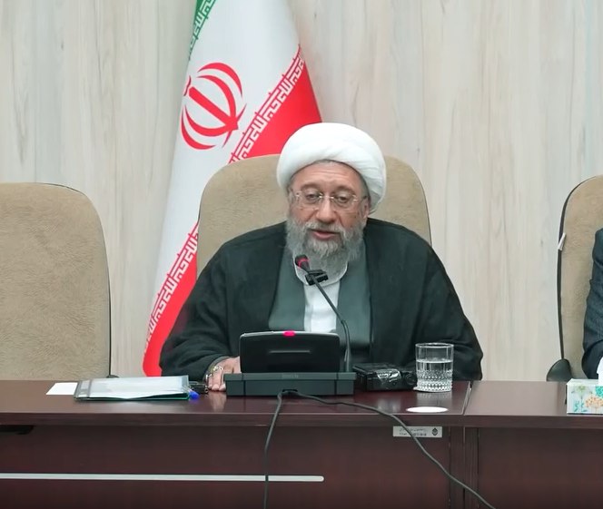 خبرپو: 🔸 گریه آملی لاریجانی زمان نام بردن از برادر شهیدش، دکتر علی لاریجانی👈 برای نمایش مطلب اینجا کلیک کنید@khabarpu