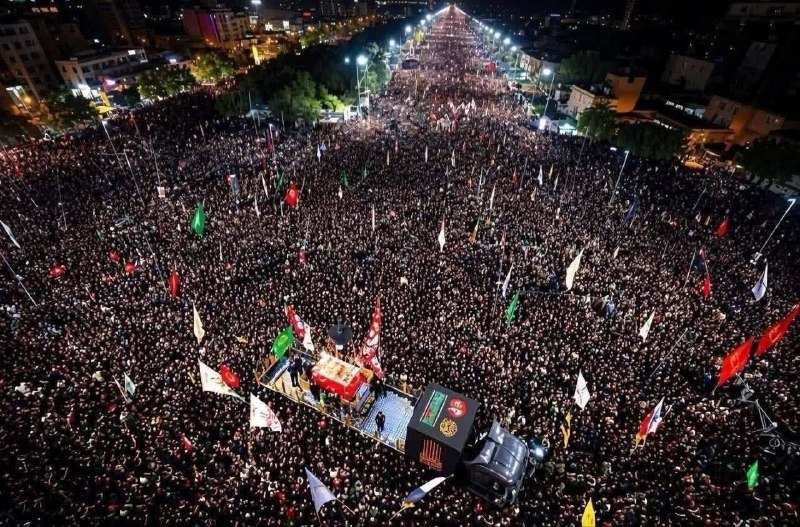 — 🇮🇷/🇮🇶 קהל עצום בכרבלא למען האייתוללה חמינאי