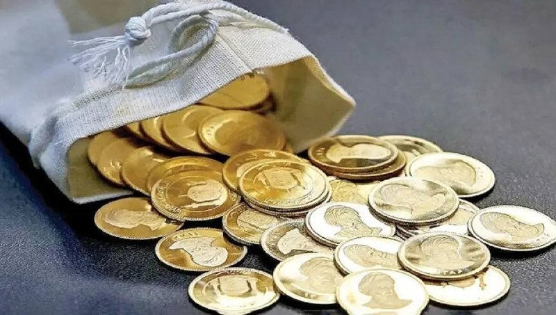 خبرفوری 🔖: 🔴سکه از ۲۲۱ میلیون تومان گذشت؛ طلای تهران در مسیر صعودی ماند🔹بازار طلای تهران روز دوشنبه بار دیگر شاهد افزایش قیمت‌ها بو