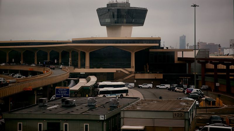 Newark Airport systems outage was ‘most dangerous situation,’ air traffic controller says
