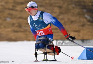 Сборная России получила вторую золотую медаль на Паралимпиаде — ее завоевала лыжница Анастасия Багиян.   Спортсменка заняла первое место в спринте классическим стилем для атлетов с нарушением зрения.