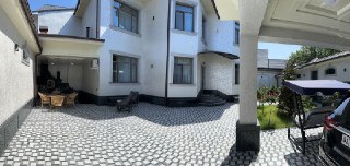 4 соток Центр Луначарский Санаторий Турон с ровным фасадом