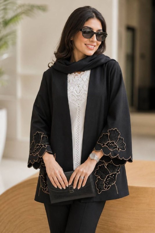 کانال لباس زنانه مردانه 💚💚Best💎shop🛍💚💚 پوشاک #زنانه #مردانه بچگانه تولید و پخش لباس: 🌍 کالکشن بهار ۱۴۰۵ 🐾 مانتویی خوشدوخت با تیکه دوزی جیر و گلدوزی ظریف روی کار ✨ شیک، کاربردی و همیشه ترند 🌸 🧵 مدل آلند |