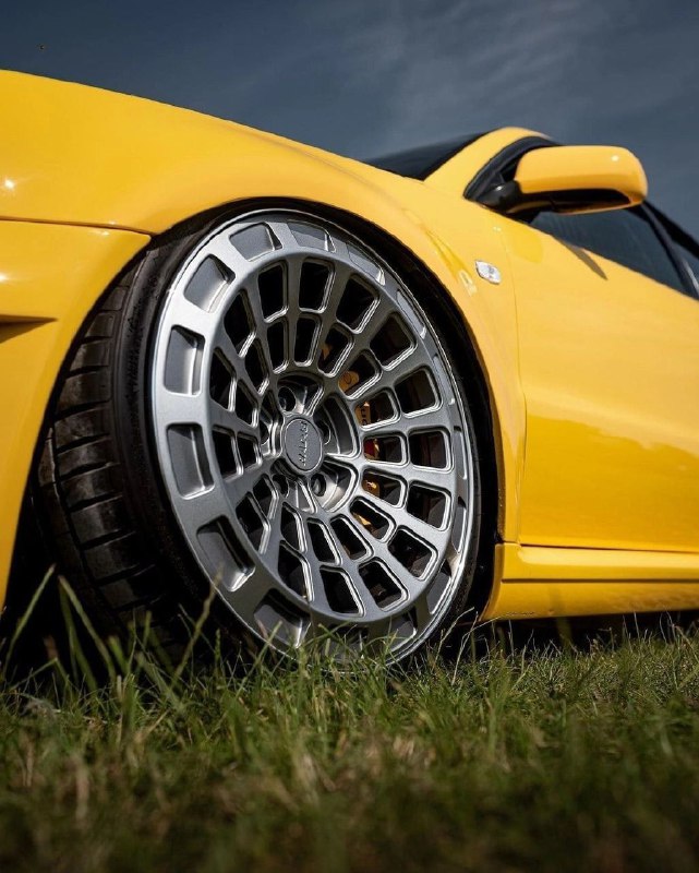 Audi RS4 1