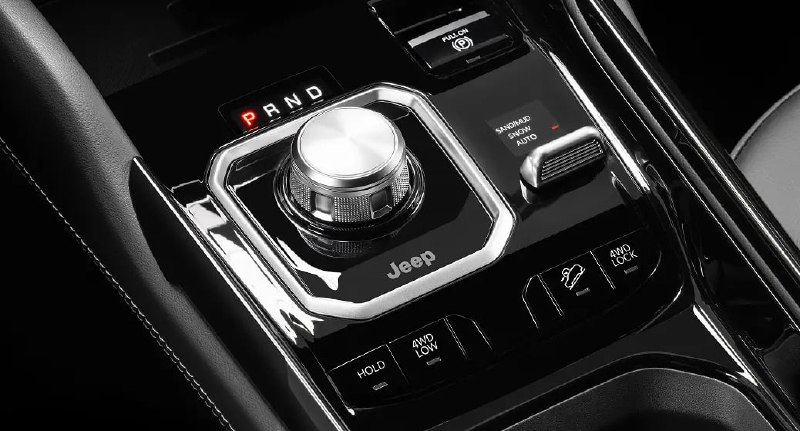 Jeep представил обновленный Commander 6