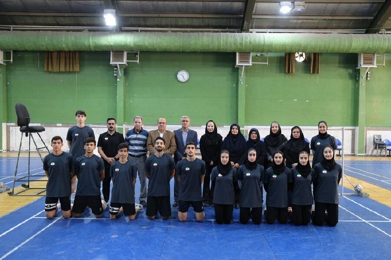 شبکه پزشکی ورزشی ایران: ✅دکتر نوروزی در جمع ملیپوشان بدمینتون؛تأکید بر تداوم حمایتهای پزشکی از قهرمانان✔در جریان این بازدید، دکتر نوروزی با دک