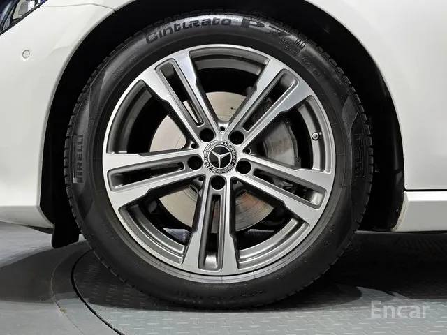 Mercedes-Benz E-Class (W213) E350 4MATIC Avantgarde 2022 — фото 4