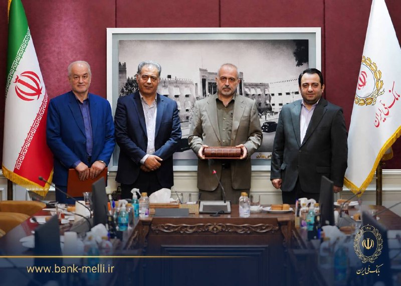 55 آنلاین: ⭕️ رئیس جدید بیمارستان بانک ملی ایران معرفی شد؛ بیمارستان بانک ملی روی ریل تحول🔹️مدیرعامل بانک ملی ایران با ترسیم رویکرد